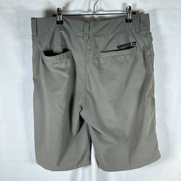 QUICK SILVER BORAD SHORTS SIZE(34) - Picture 4 of 6